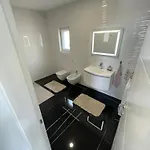 Apartments Opatija Διαμέρισμα *